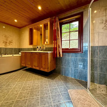 Large 2 Baths And Sauna In Sjusjoen